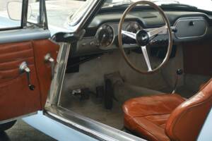 Bild 46/50 von Lancia Flaminia GT 2.5 3C Touring (1963)
