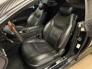 Immagine 7/19 di Mercedes-Benz CL 600 (2006)