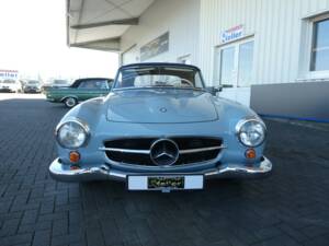 Image 2/29 de Mercedes-Benz 190 SL (1962)