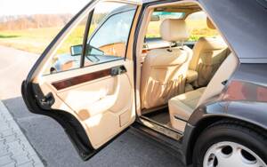 Bild 21/38 von Mercedes-Benz 500 E (1991)