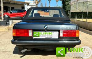 Image 5/10 of BMW 320i (1987)