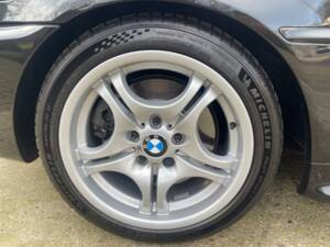 Bild 20/26 von BMW 330Ci (2001)