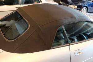 Bild 18/36 von Jaguar XKR (2001)