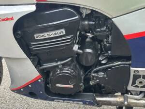 Image 4/18 of Kawasaki GPz 900 R Ninja (1985)