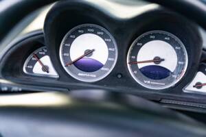 Image 36/45 of Mercedes-Benz SL 55 AMG (2004)