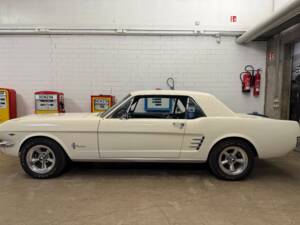 Image 1/16 of Ford Mustang 289 (1966)