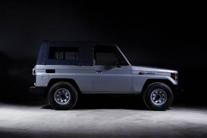 Image 2/27 de Toyota Land Cruiser BJ73 (1991)