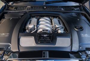 Bild 26/27 von Bentley Azure (2007)