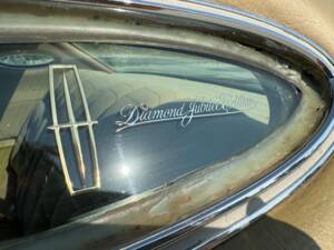 Image 11/31 of Lincoln Continental Diamond Jubilee Gold Edition (1978)