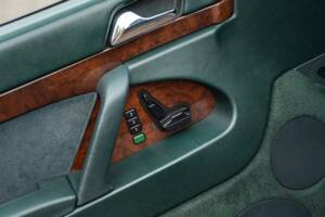 Image 21/54 of Mercedes-Benz 500 SEL (1992)