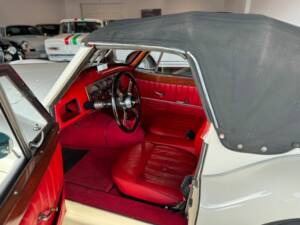 Bild 21/22 von Jaguar XK 120 OTS (1952)