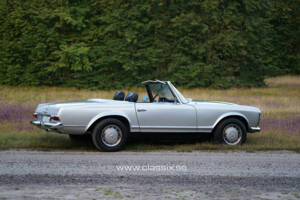 Image 2/18 de Mercedes-Benz 280 SL (1969)