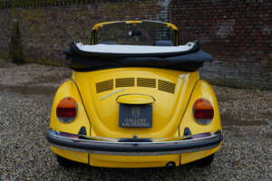 Image 32/50 of Volkswagen Coccinelle 1303 (1976)