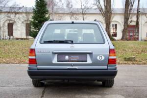 Bild 8/32 von Mercedes-Benz 280 TE (1993)