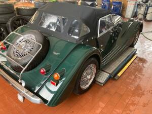 Image 6/14 of Morgan Plus 8 (2003)