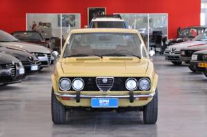 Image 2/31 of Alfa Romeo Alfetta 1.8 (1975)