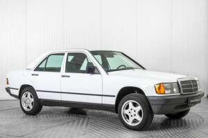 Image 5/50 de Mercedes-Benz 190 D (1986)