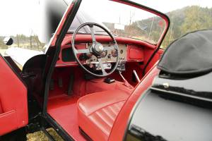 Image 40/47 of Jaguar XK 150 3.4 S OTS (1959)