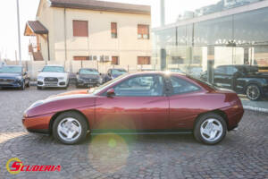 Image 3/29 de FIAT Coupé 2.0 16V (1996)