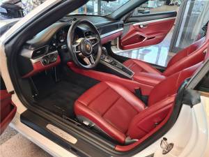 Immagine 6/19 di Porsche 911 Carrera (2016)