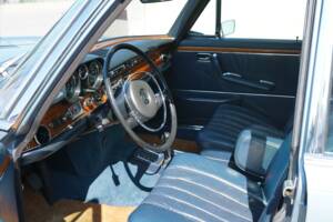 Bild 32/50 von Mercedes-Benz 300 SEL 6.3 (1972)