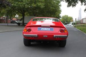 Image 21/22 of Ferrari 365 GTB&#x2F;4 Daytona (1971)