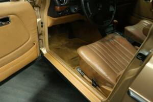 Bild 15/49 von Mercedes-Benz 250 lang (1985)