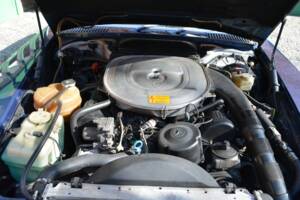 Bild 16/16 von Mercedes-Benz 560 SL (1988)
