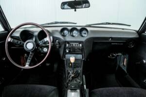 Image 7/50 of Datsun 240 Z (1974)
