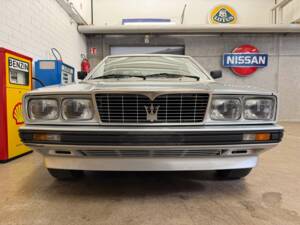 Image 3/17 of Maserati 420 i (1985)