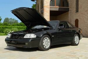 Image 47/50 of Mercedes-Benz 300 SL (1990)