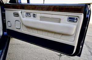 Bild 29/50 von Rolls-Royce Corniche V (2000)