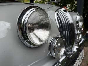 Bild 4/34 von Jaguar Mk II 2.4 (1961)