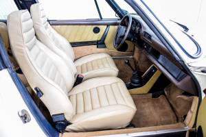 Image 22/50 of Porsche 911 SC 3.0 (1982)