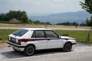 Image 7/47 of Lancia Delta HF Integrale (1988)
