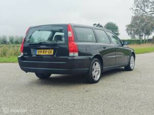 Imagen 7/40 de Volvo V 70 2.4 (2005)