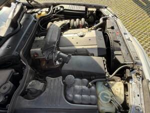 Image 18/29 de Mercedes-Benz SL 280 (1996)