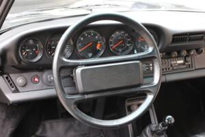Image 28/43 of Porsche 911 Carrera 3.2 (1985)