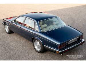 Bild 2/16 von Jaguar XJ 40 3.2 (1994)