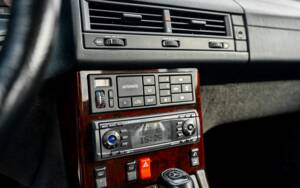 Image 40/47 of Mercedes-Benz SL 280 (1996)