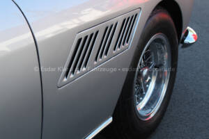 Image 27/36 de Ferrari 330 GT 2+2 (1964)