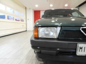 Bild 4/14 von Alfa Romeo 75 1.6 (1991)
