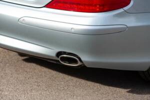 Image 26/50 of Mercedes-Benz SL 500 (2003)