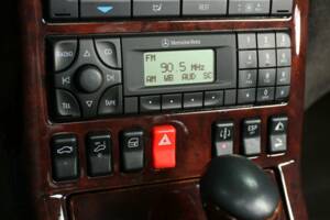 Image 17/30 de Mercedes-Benz SL 600 (2001)