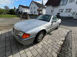 Imagen 3/7 de Mercedes-Benz 300 SL-24 (1992)
