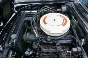 Image 58/77 of Ford Fairlane 500 Club Victoria (1958)