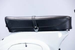 Image 32/50 of Piaggio Vespa 50 Special (1972)