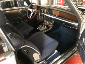 Image 67/72 of BMW 3.0 CS (1973)