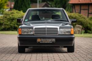 Bild 6/74 von Mercedes-Benz 190 E (1990)