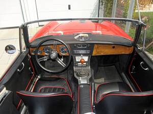 Imagen 7/9 de Austin-Healey 3000 Mk III (BJ8) (1967)